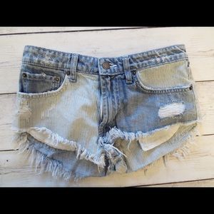 Carmar Mixed Distressed Denim